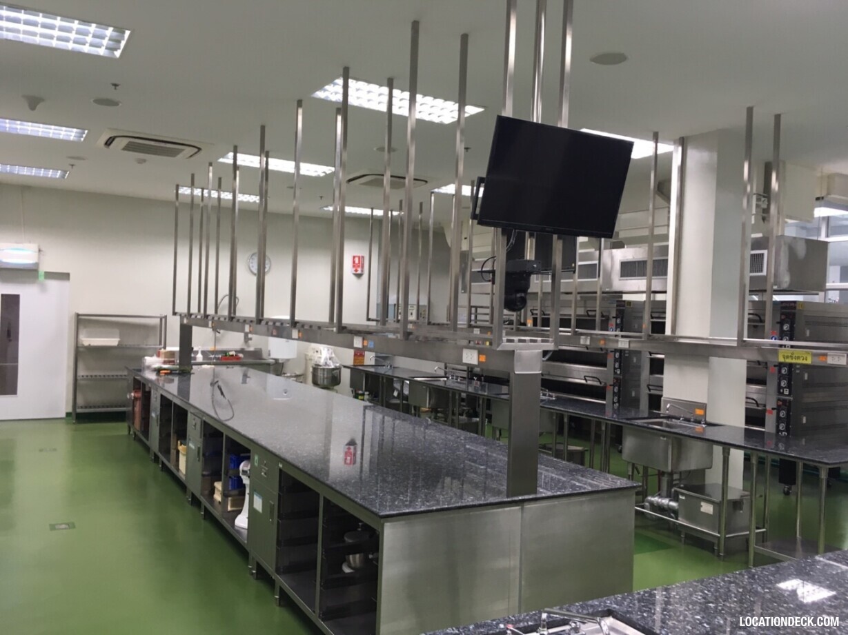 Panyapiwat Institute of Management Kitchen Facilities - Nonthaburi, Thailand Filming Location