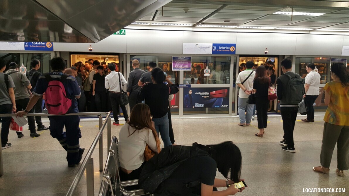 MRT Phra Ram 9 - Bangkok, Thailand Filming Location