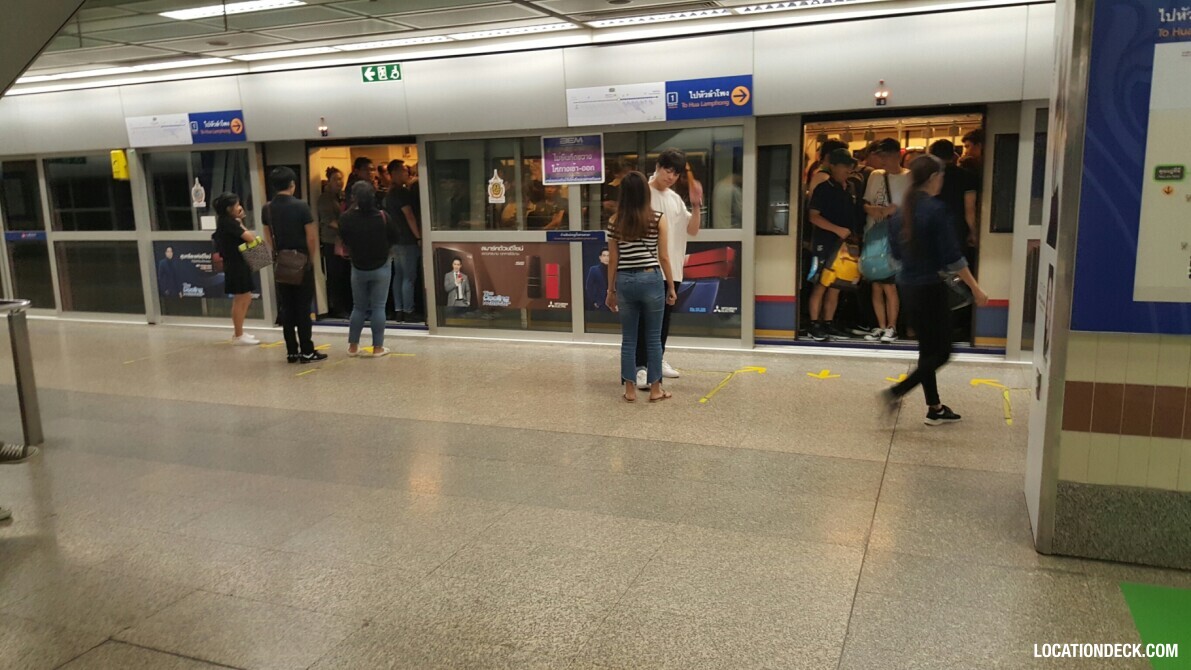 MRT Phra Ram 9 - Bangkok, Thailand Filming Location