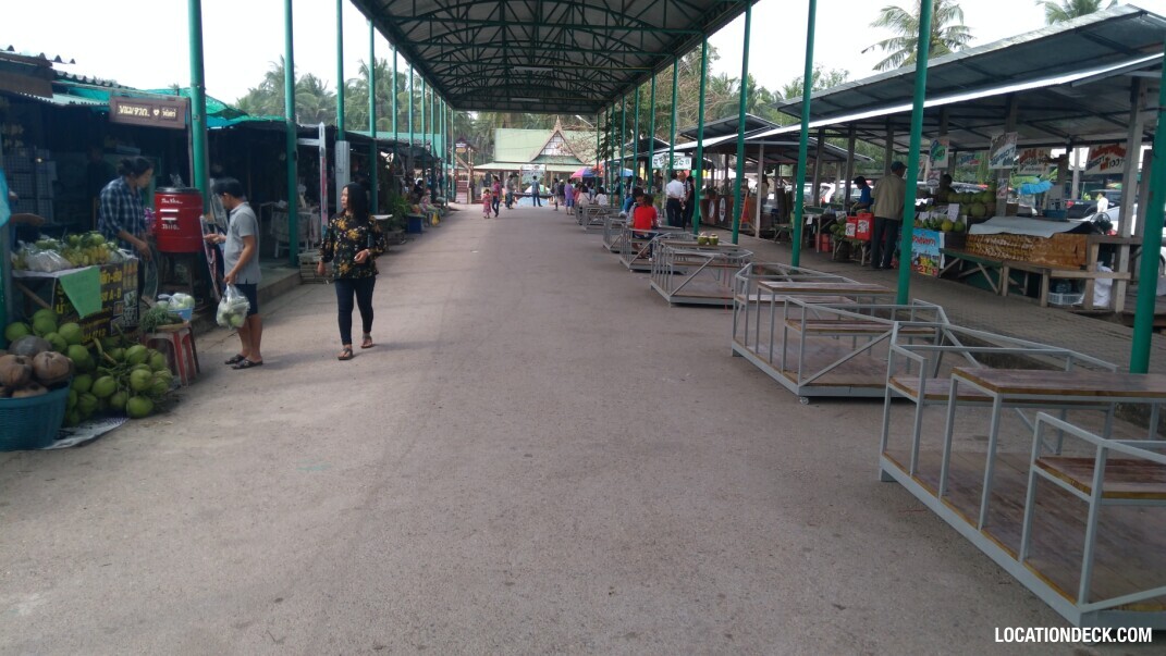 Tha Kha Floating Market - Samut Songkhram, Thailand Filming Location
