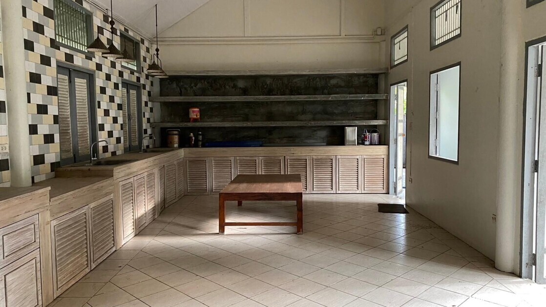 Bang Yang Colonial Mansion - Samut Sakhon, Thailand Filming Location